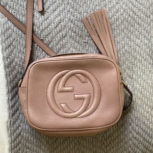 Gucci Soho small leather disco bag in Dusty Rose